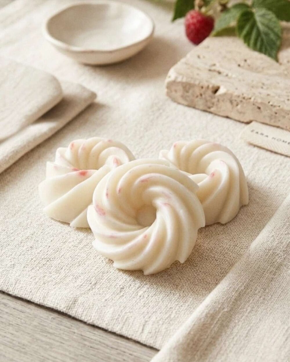 Fondants parfumés Framboise sauvage - Reine de Parfums fruités - Niõ Fondants parfumés Framboise sauvage - Reine de Parfums fruités - Niõ