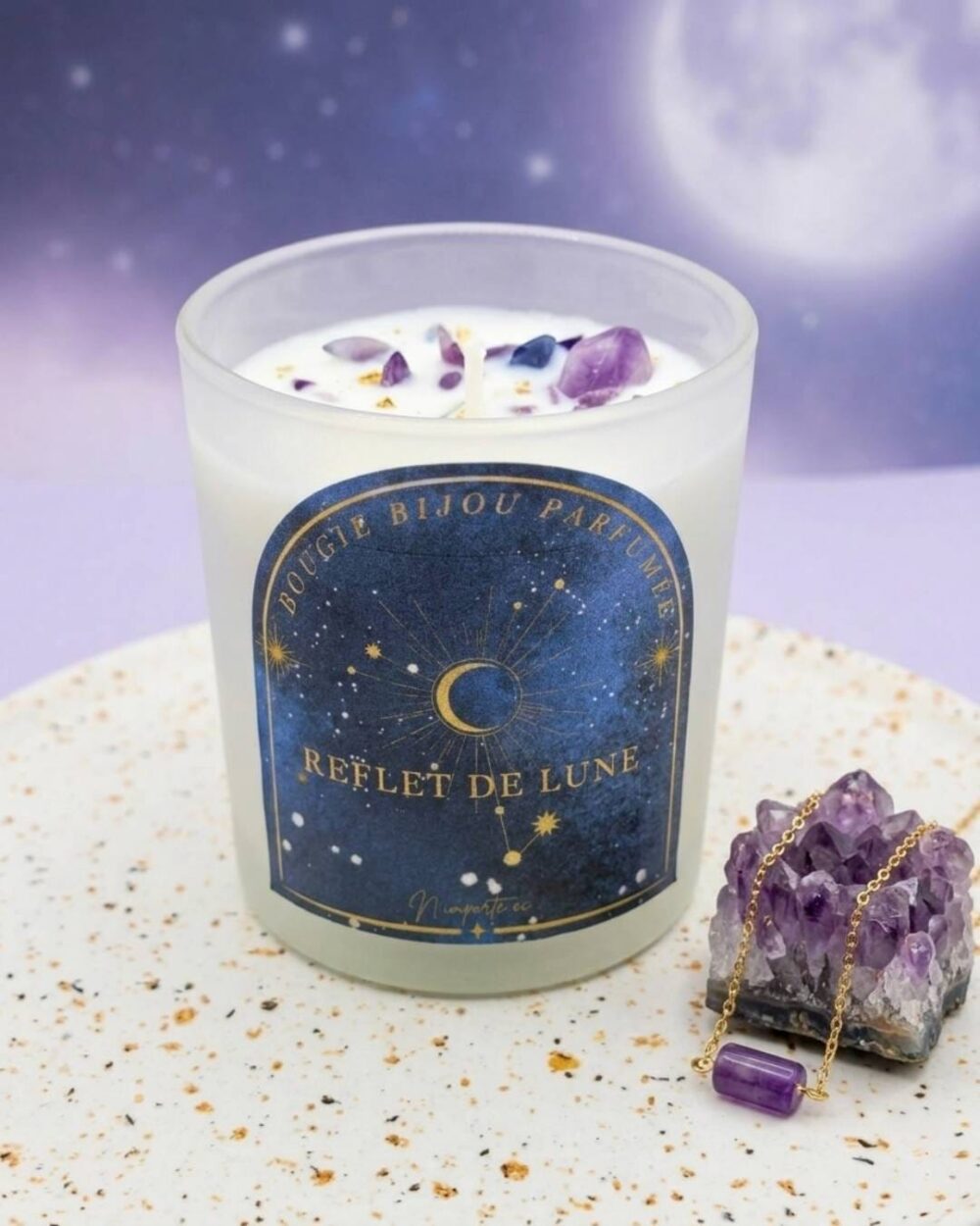 Bougie bijou parfumée Reflet de Lune - pouvoir des pierres naturelles - Fait Main - Niõ par N'importe où Bougie bijou parfumée Reflet de Lune - pouvoir des pierres naturelles - Fait Main - Niõ par N'importe où