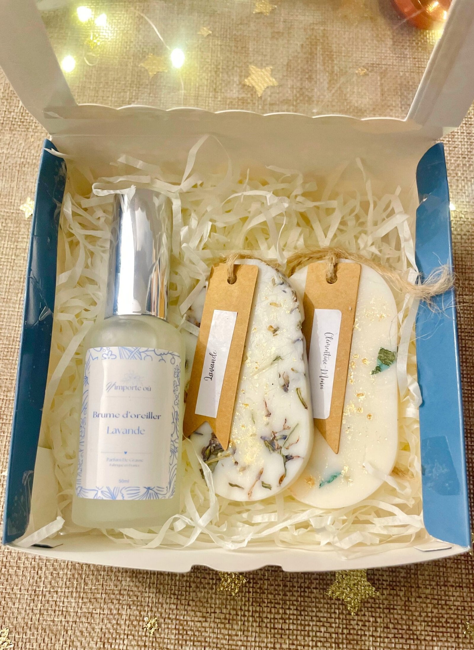 coffret découverte cocon parfumé avec brume d’oreiller parfumée et suspension d'armoire