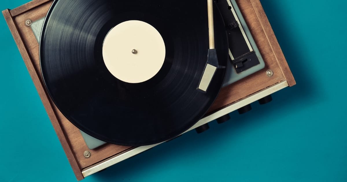 platine vinyle comme idée cadeau pour la Saint-Valentin