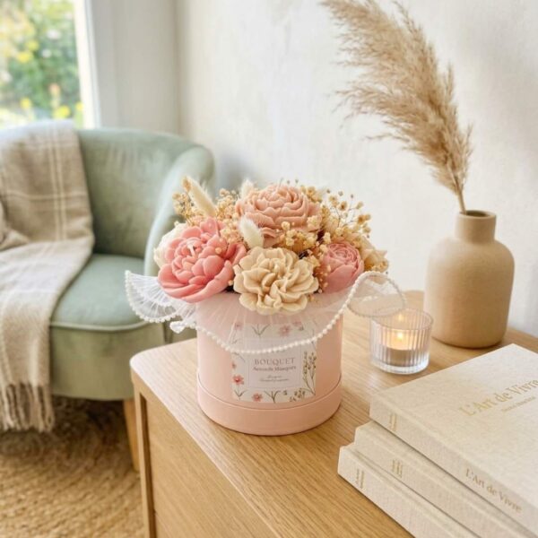 Bouquet parfumé Accords Musqués - cire végétale - décoration bohème - Niõ par N'importe où Bouquet Accords Musqués | Fleurs en cire parfumée façonnées à la main