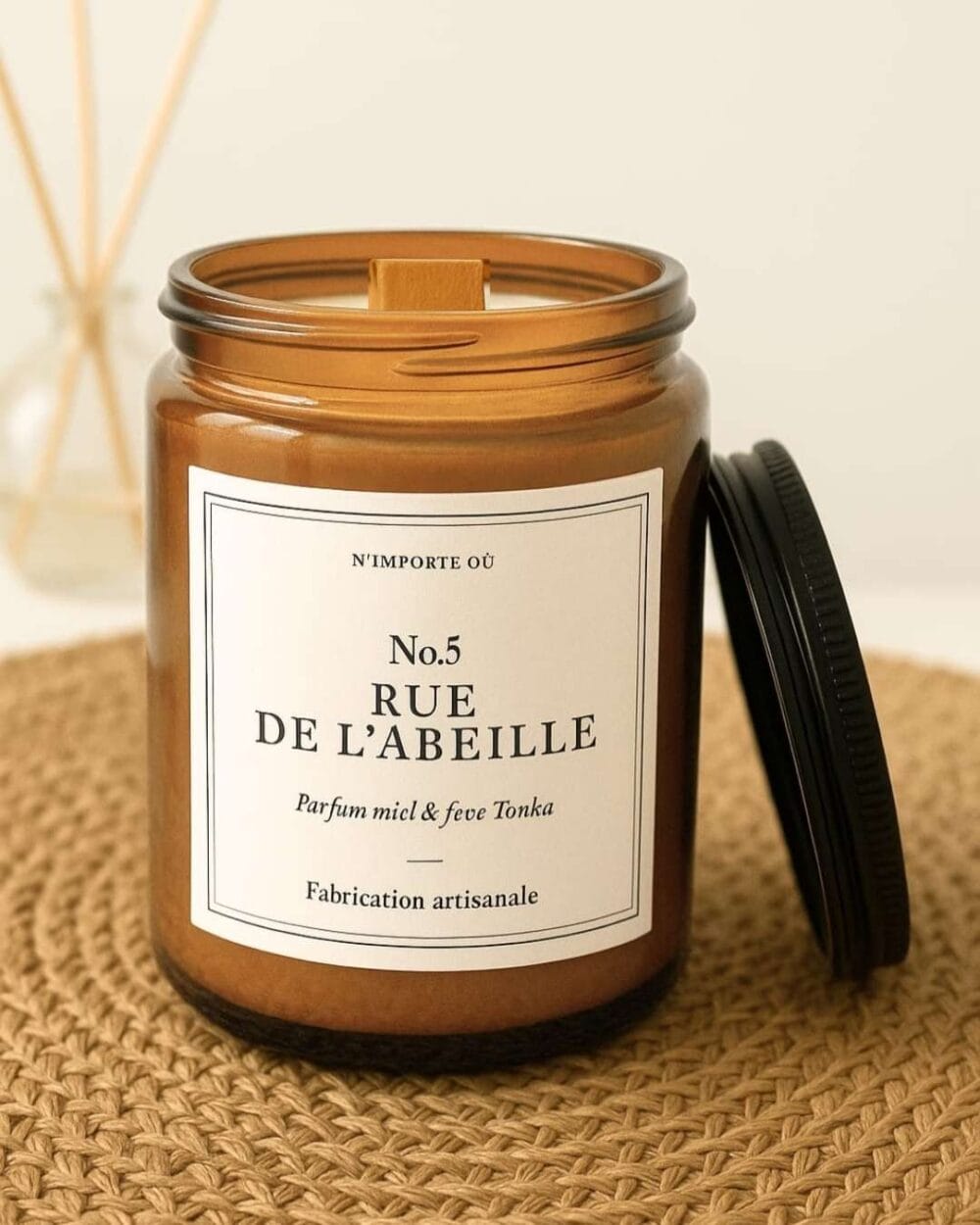 Bougie parfumée Miel & Fève Tonka – 5 rue de l'Abeille | Collection Signature