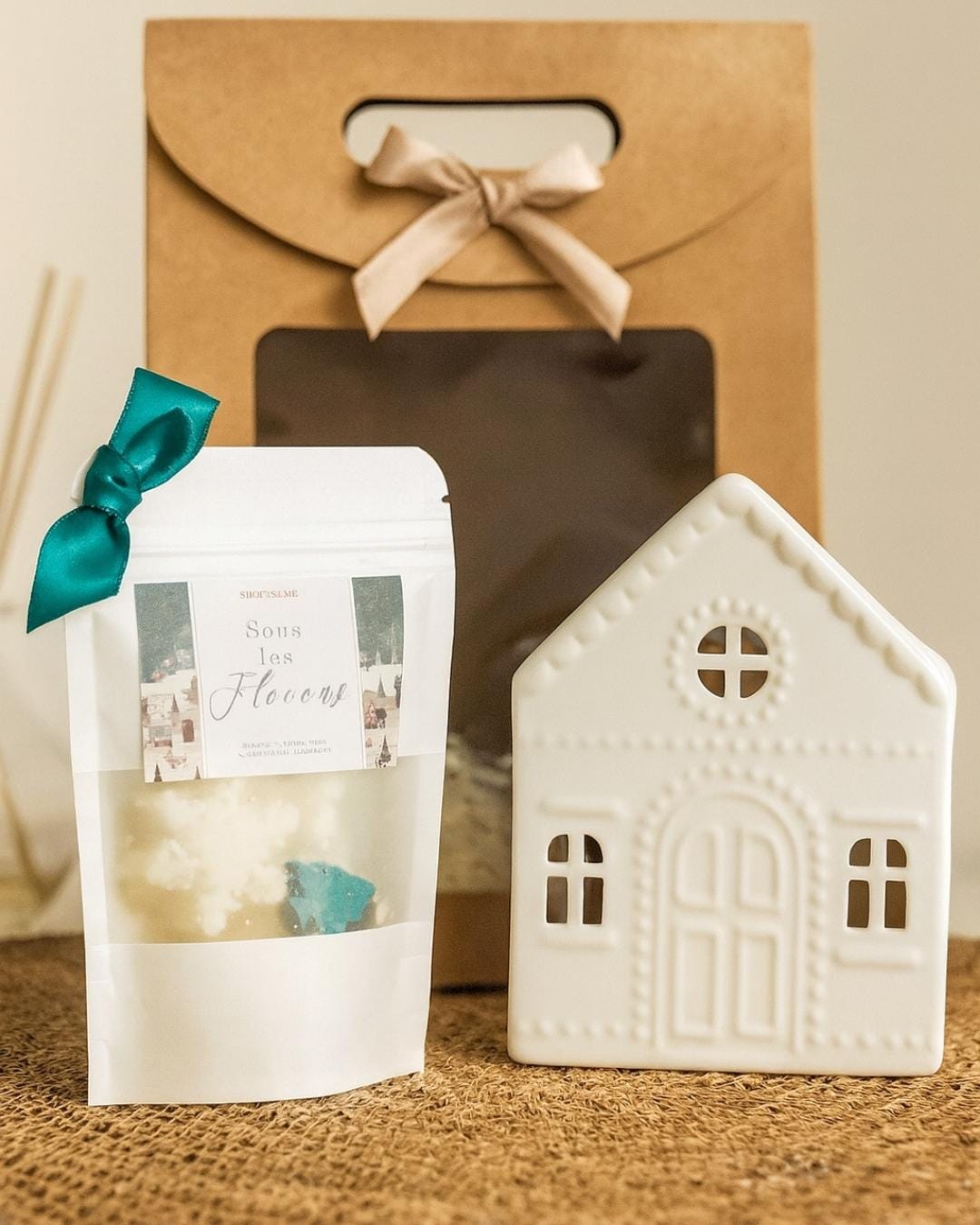 Coffret Parfumé Hiver Cosy - brûle parfum et les fondants parfumés artisanaux - Niõ Coffret Parfumé Hiver Cosy - brûle parfum et les fondants parfumés artisanaux - Niõ