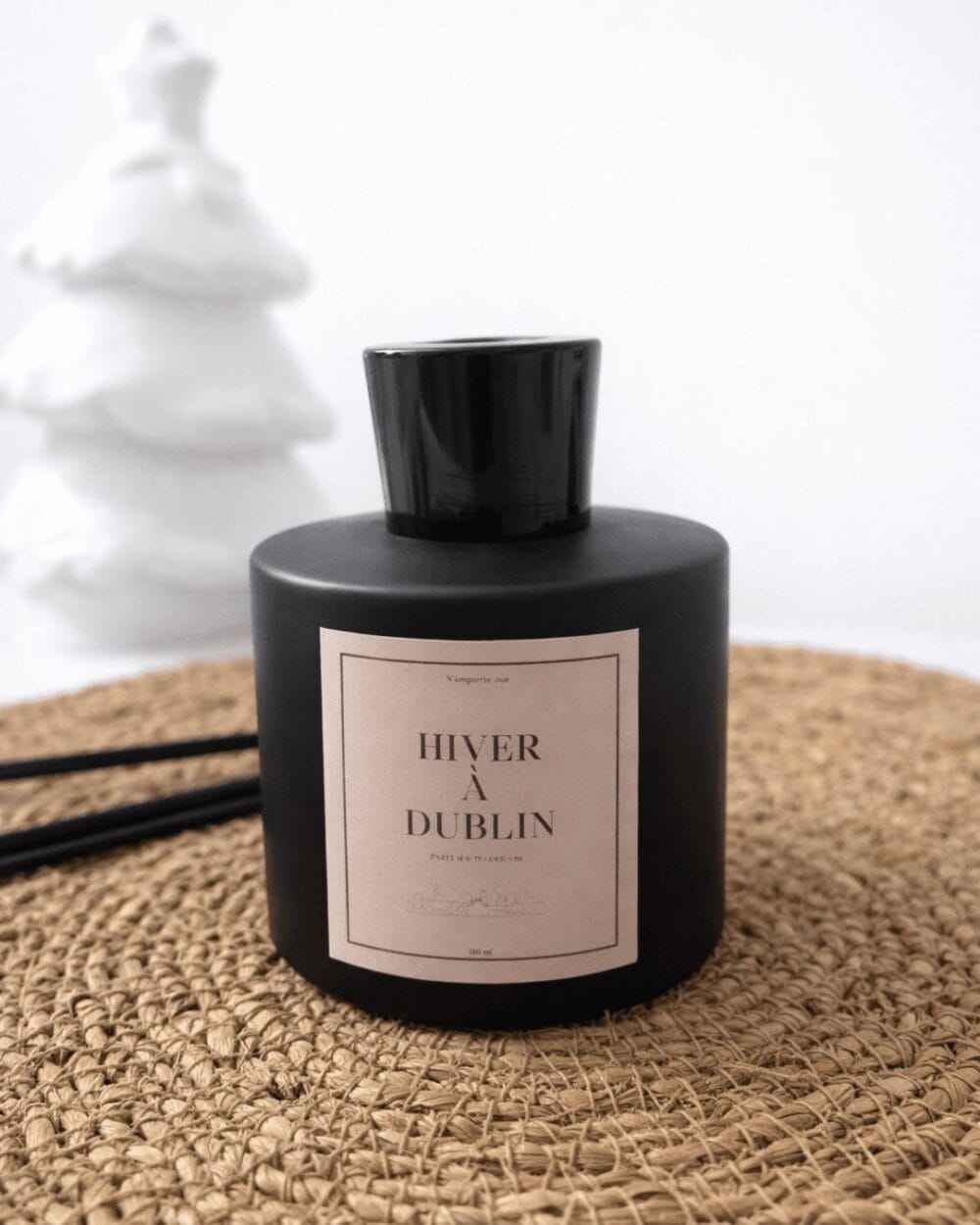 Diffuseur de parfum à bâtonnets Hiver à Dublin – Bois de Santal