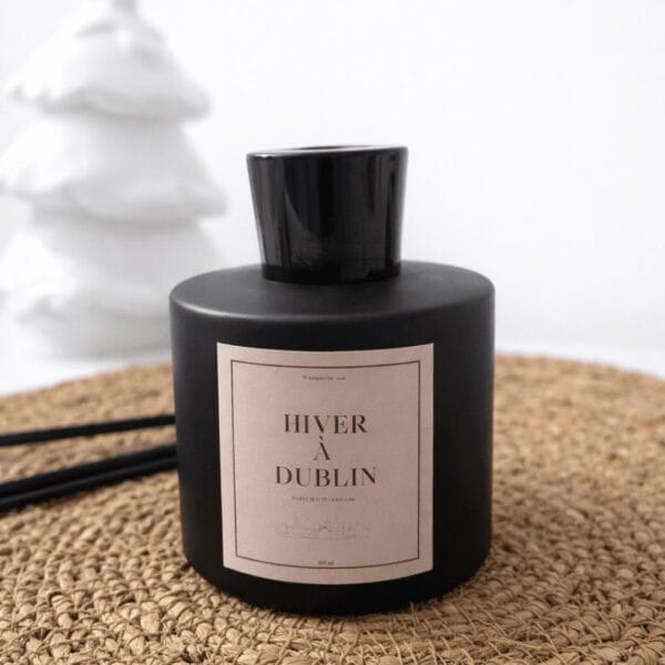 Diffuseur de parfum à bâtonnets Hiver à Dublin – Bois de Santal