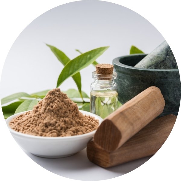 Bois de santal pour une odeur apaisante et boisée.