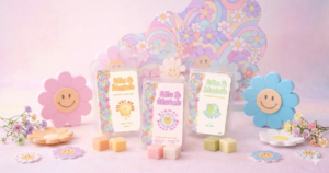 Présentation des articles de la gamme Mix & Match, fondants parfumés avec trois boites : Velvet Moon, Green Trip et Flower Power Mood