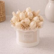 Douces tulipes - bouquet éternel parfumé - cire végétale - Premium - Niõ Bouquet éternel parfumé Douces Tulipes en cire végétale et musc blanc - Niõ