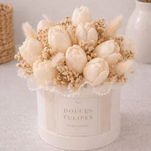 Douces Tulipes - Bouquet parfumé | Musc blanc 5 Bouquet éternel parfumé Douces Tulipes en cire végétale et au parfum de musc blanc. Création artisanale faite à la main - Niõ